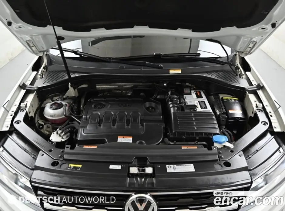 Volkswagen Tiguan 2018 2.0 автомат (гидро), фото 6