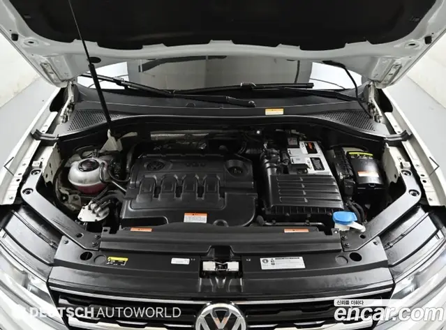 Volkswagen Tiguan 2018 2.0 автомат (гидро), миниатюра 6