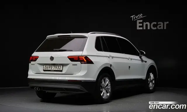 Volkswagen Tiguan 2020 2.0 автомат (гидро), миниатюра 2