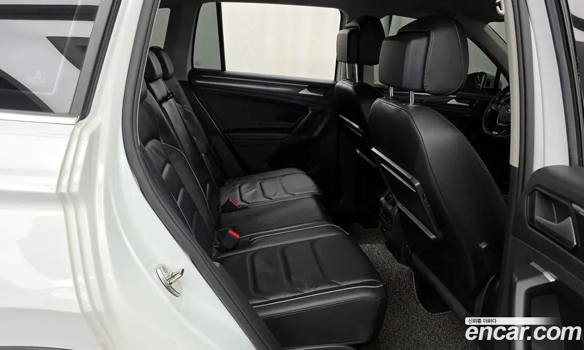 Volkswagen Tiguan 2020 2.0 автомат (гидро), фото 11