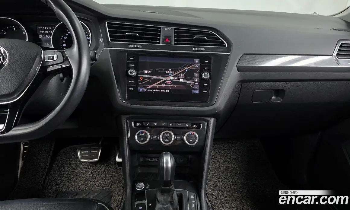 Volkswagen Tiguan 2020 2.0 автомат (гидро), фото 13