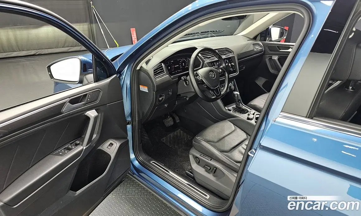 Volkswagen Tiguan 2020 2.0 автомат (гидро), фото 10