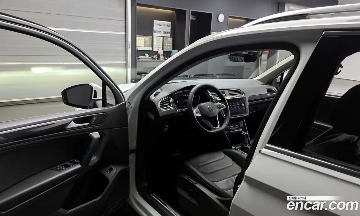 Volkswagen Tiguan 2021 2.0 автомат (гидро), фото 10