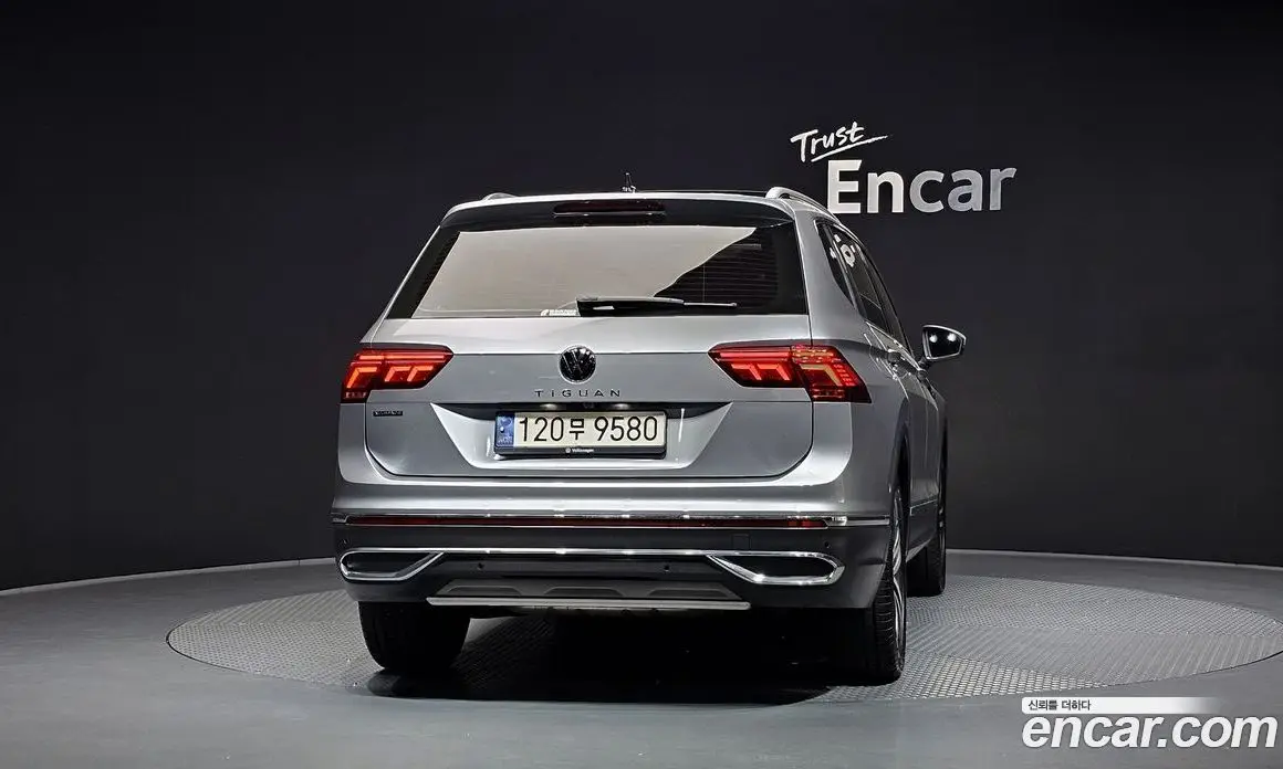 Volkswagen Tiguan 2022 2.0 автомат (гидро), фото 4