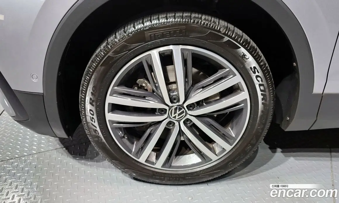 Volkswagen Tiguan 2022 2.0 автомат (гидро), фото 5