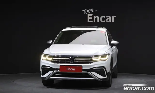 Volkswagen Tiguan 2023 2.0 автомат (гидро), миниатюра 3
