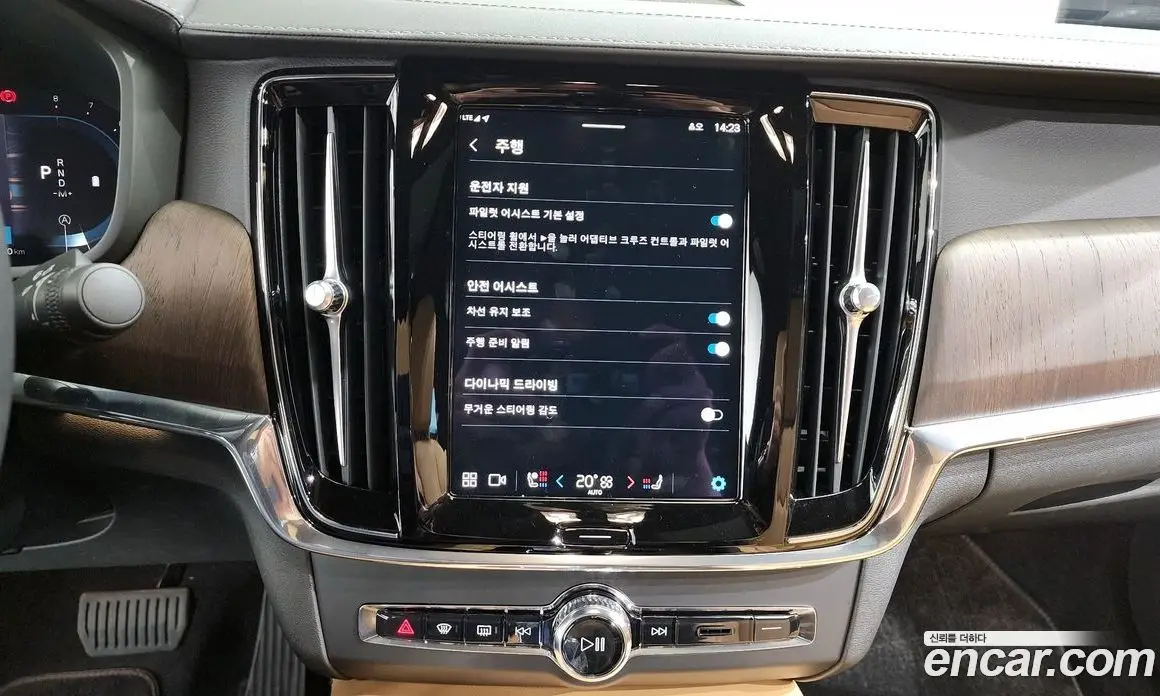 Volvo S90 2024 2.0 автомат (гидро), фото 16