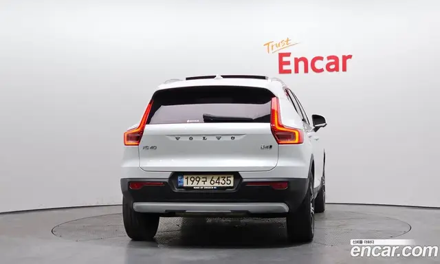 Volvo XC40 2022 2.0 автомат (гидро), миниатюра 4