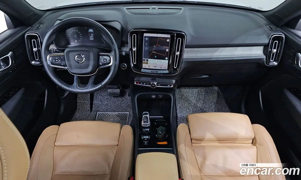 Volvo XC40 2022 2.0 автомат (гидро), фото 7