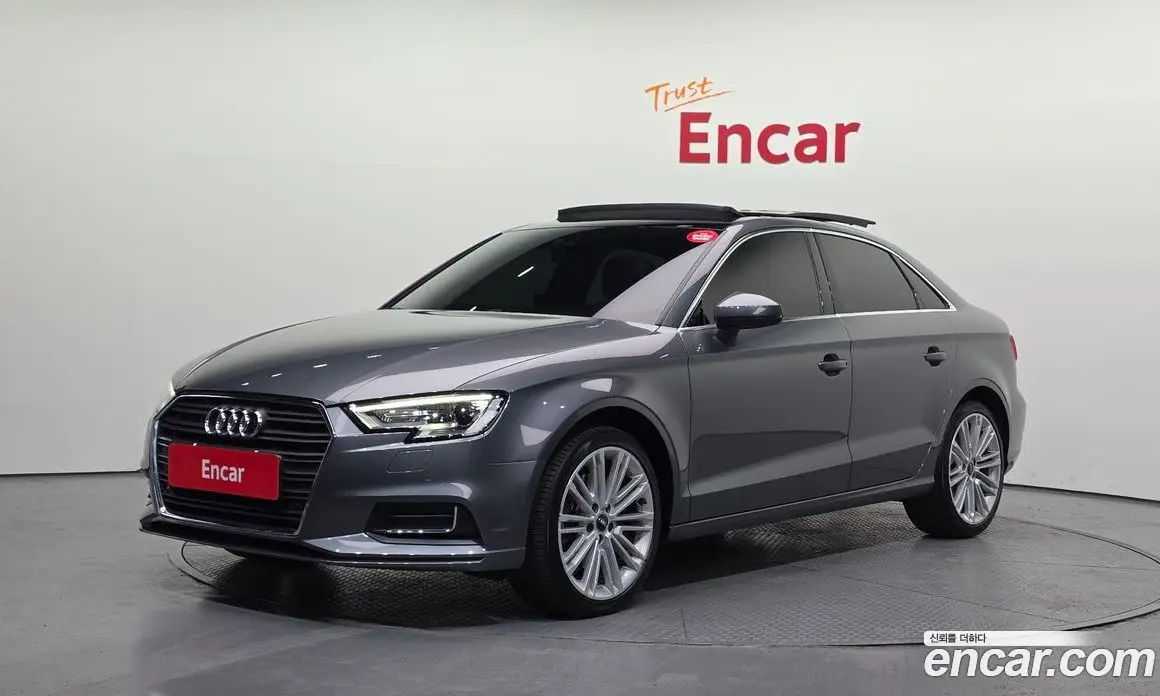Audi A3 2018 2.0 автомат (гидро), фото 1