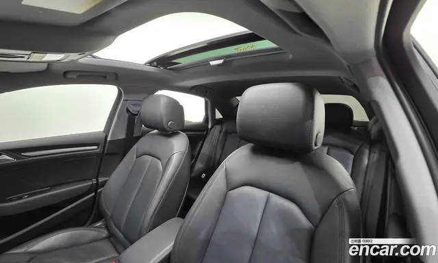 Audi A3 2018 2.0 автомат (гидро), миниатюра 11