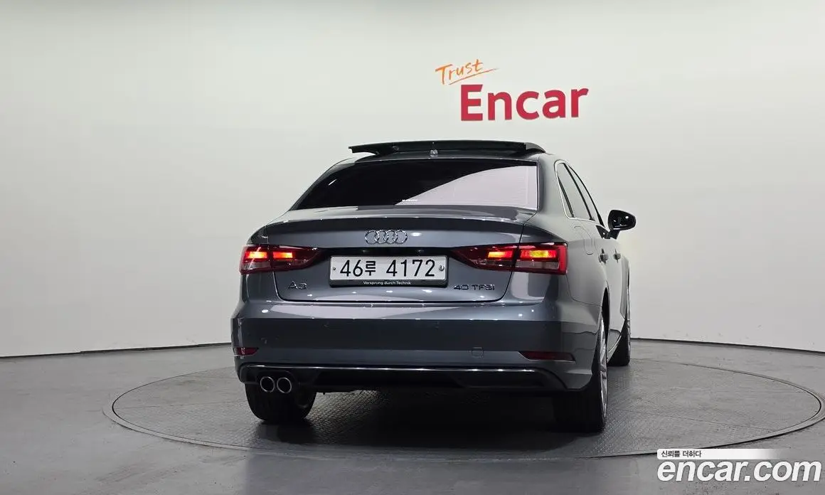 Audi A3 2018 2.0 автомат (гидро), фото 4