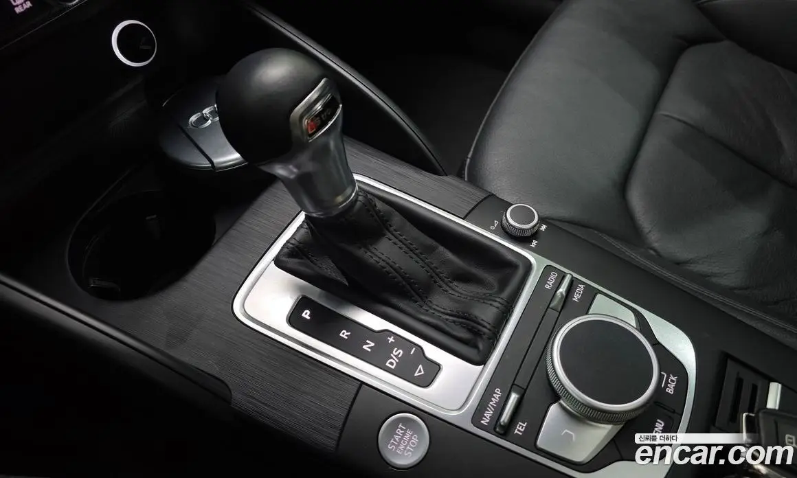 Audi A3 2018 2.0 автомат (гидро), фото 9