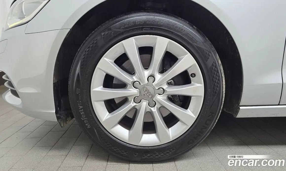 Audi A6 2015 2.0 автомат (гидро), фото 5