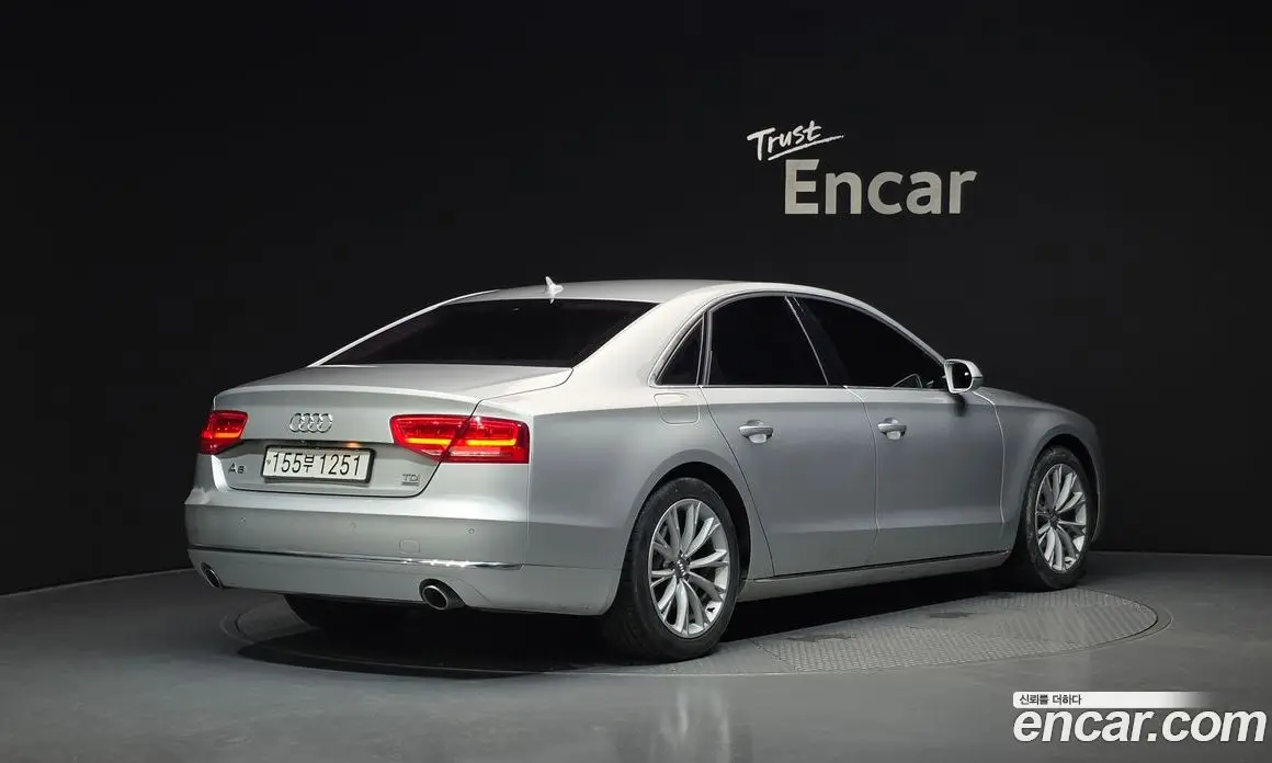 Audi A8 2013 3.0 автомат (гидро), фото 2