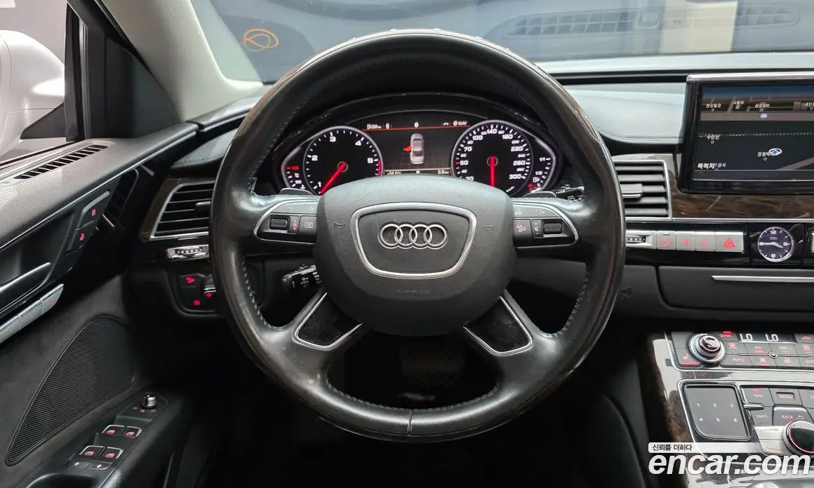 Audi A8 2013 3.0 автомат (гидро), фото 13