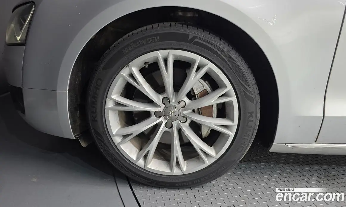 Audi A8 2013 3.0 автомат (гидро), фото 5