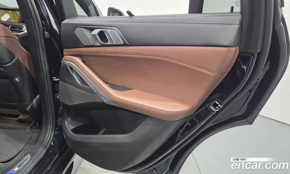 BMW X6 2023 3.0 автомат (гидро), фото 15