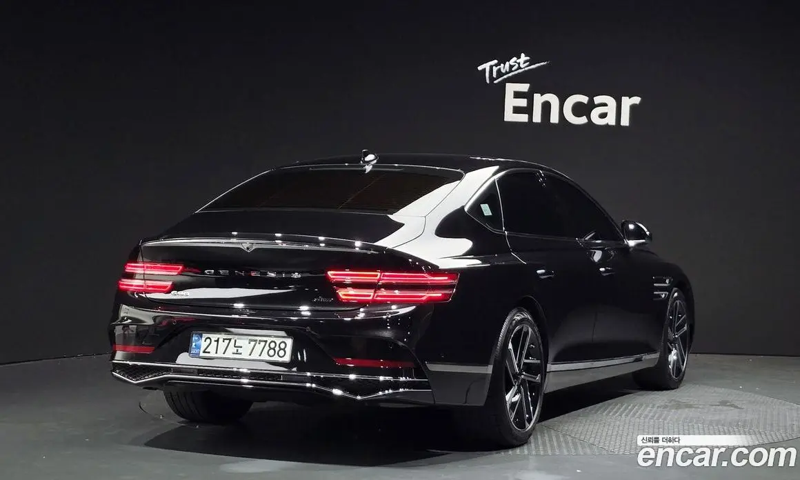 Genesis G80 2024 2.5 автомат (гидро), фото 1