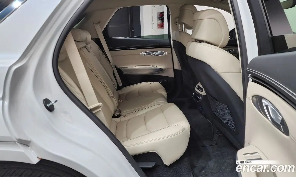 Genesis GV70 2023 2.5 автомат (гидро), фото 11