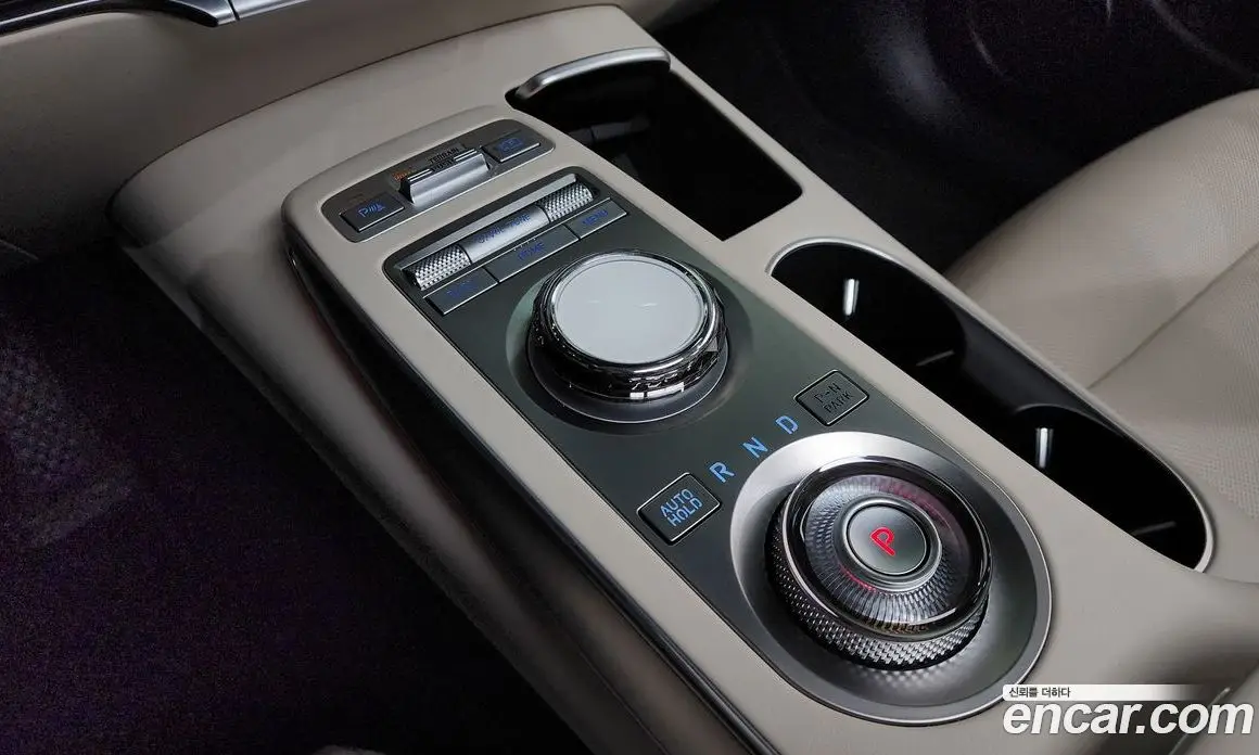 Genesis GV70 2023 2.5 автомат (гидро), фото 9