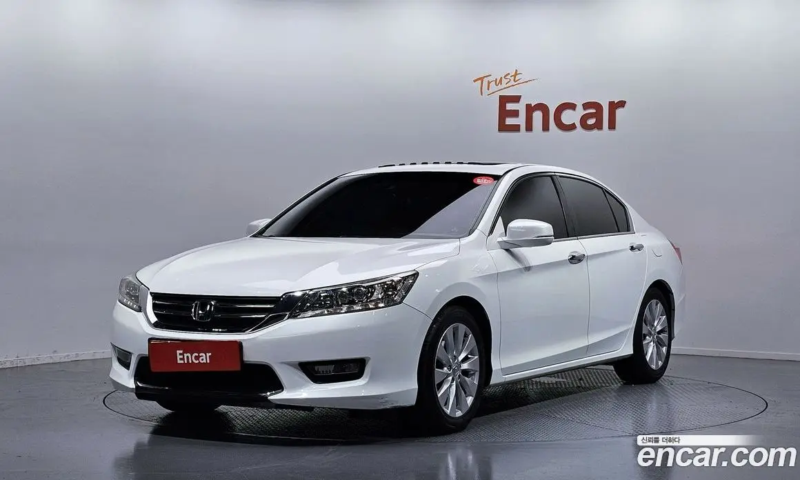 Honda Accord 2014 2.4 автомат (гидро), фото 1