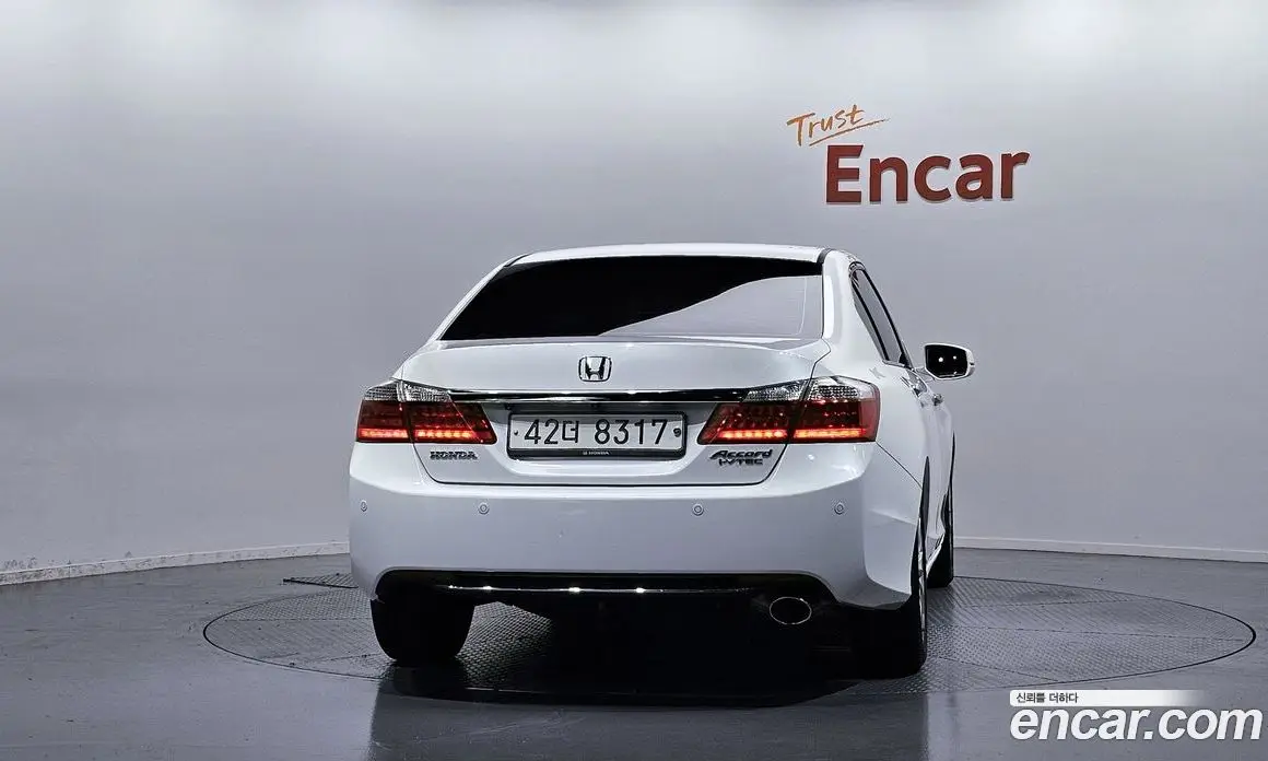 Honda Accord 2014 2.4 автомат (гидро), фото 4