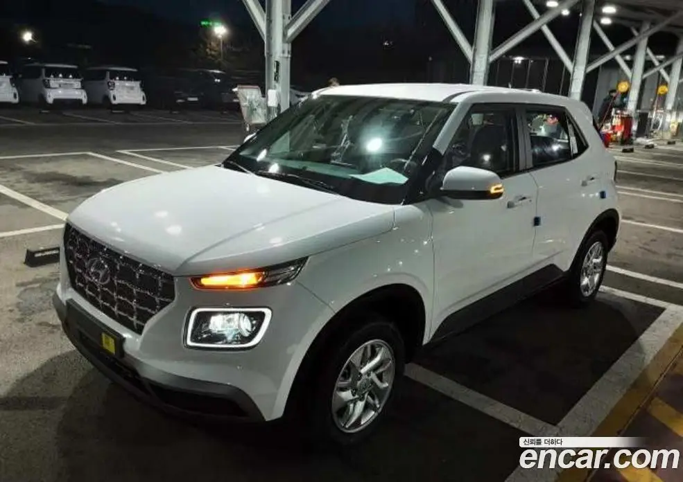 Hyundai Venue 2026 1.6 автомат (гидро), фото 2
