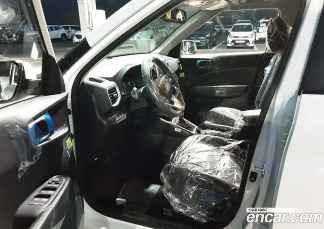 Hyundai Venue 2026 1.6 автомат (гидро), миниатюра 4