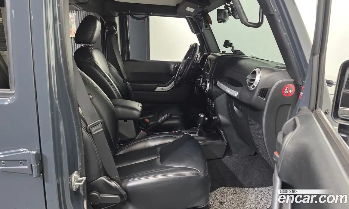 Jeep Wrangler 2017 3.6 автомат (гидро), фото 16