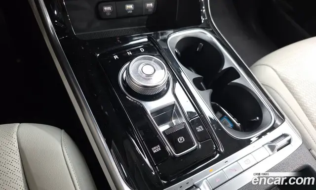 Kia Carnival 2021 2.2 автомат (гидро), миниатюра 11