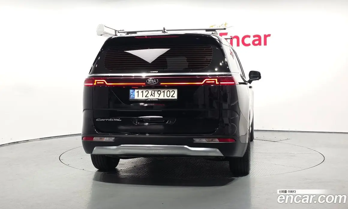 Kia Carnival 2021 2.2 автомат (гидро), фото 3
