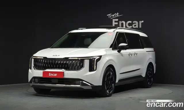 Kia Carnival, 2024, 14 877 км