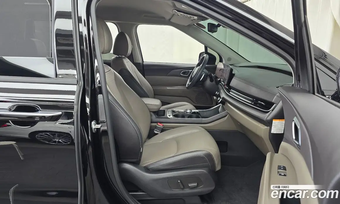Kia Carnival 2024 1.6 автомат (гидро), фото 16