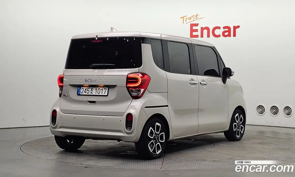 Kia Ray 2022 1.0 автомат (гидро), фото 2