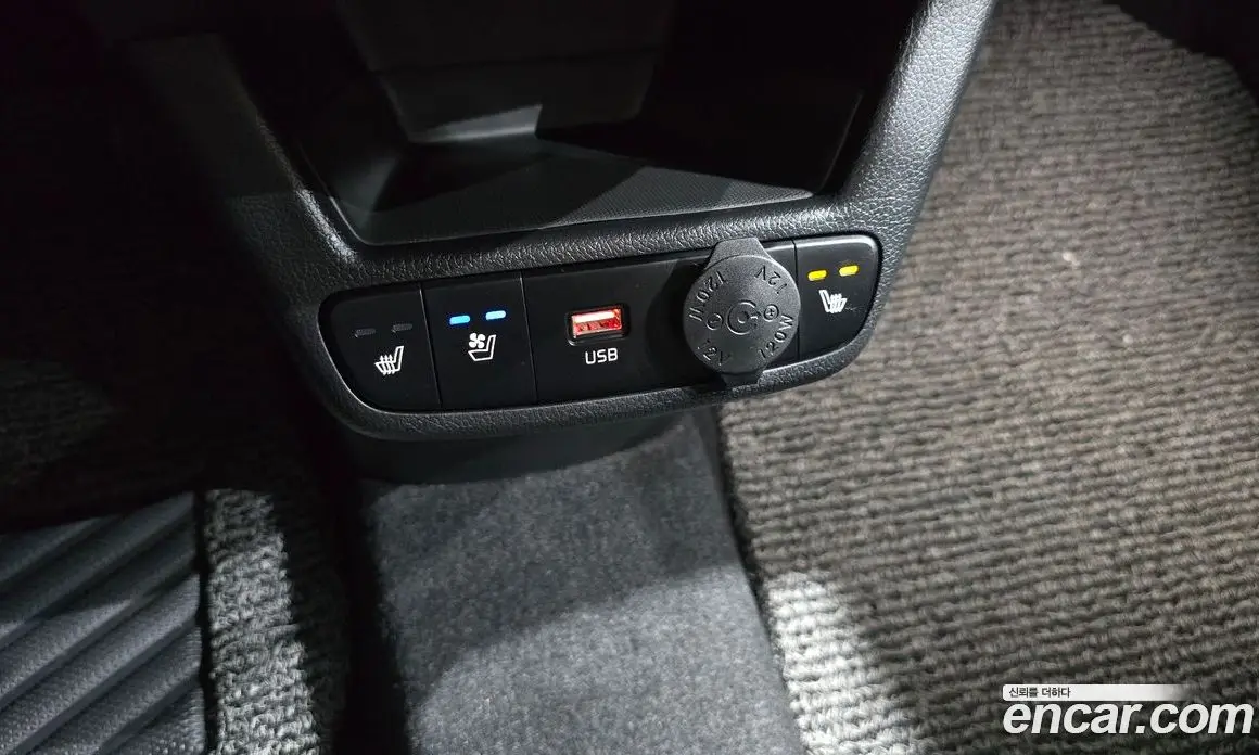 Kia Ray 2023 1.0 автомат (гидро), фото 17