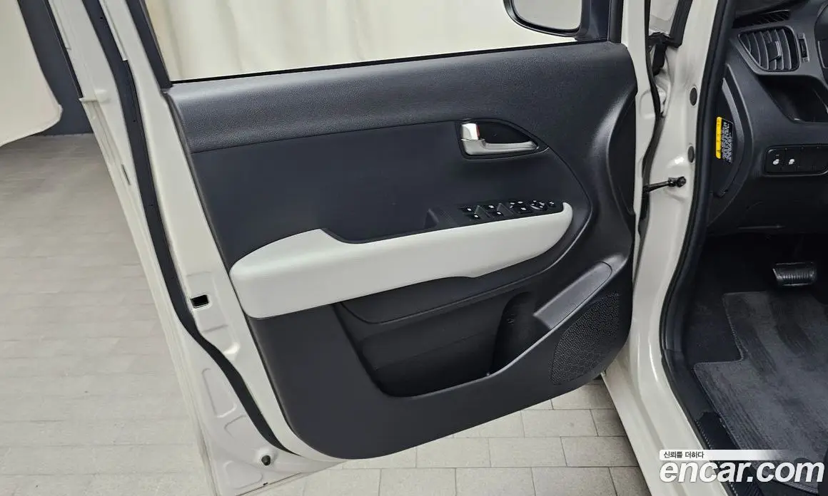 Kia Ray 2024 0.1 автомат (гидро), фото 14