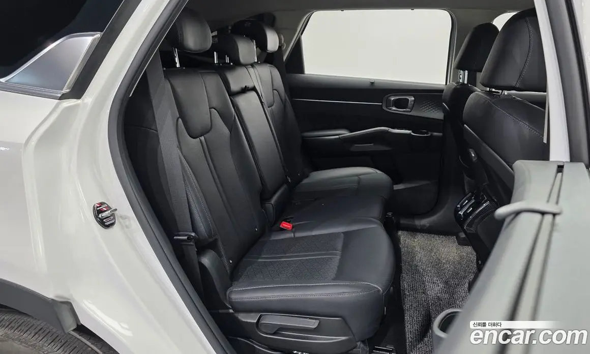Kia Sorento 2023 2.5 автомат (гидро), фото 18