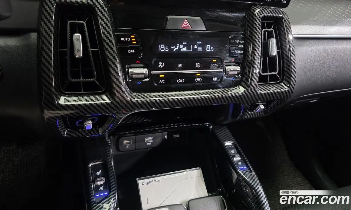 Kia Sorento 2023 2.5 автомат (гидро), фото 23