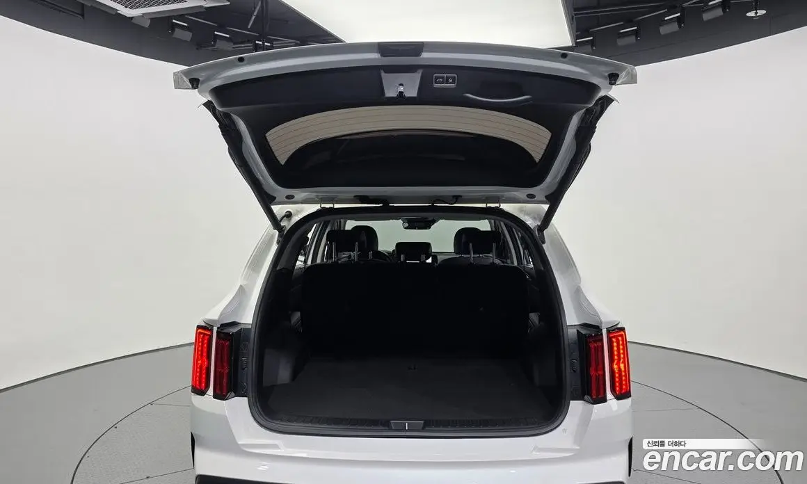 Kia Sorento 2023 2.5 автомат (гидро), фото 26