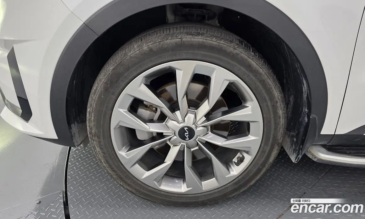 Kia Sorento 2023 2.5 автомат (гидро), фото 5