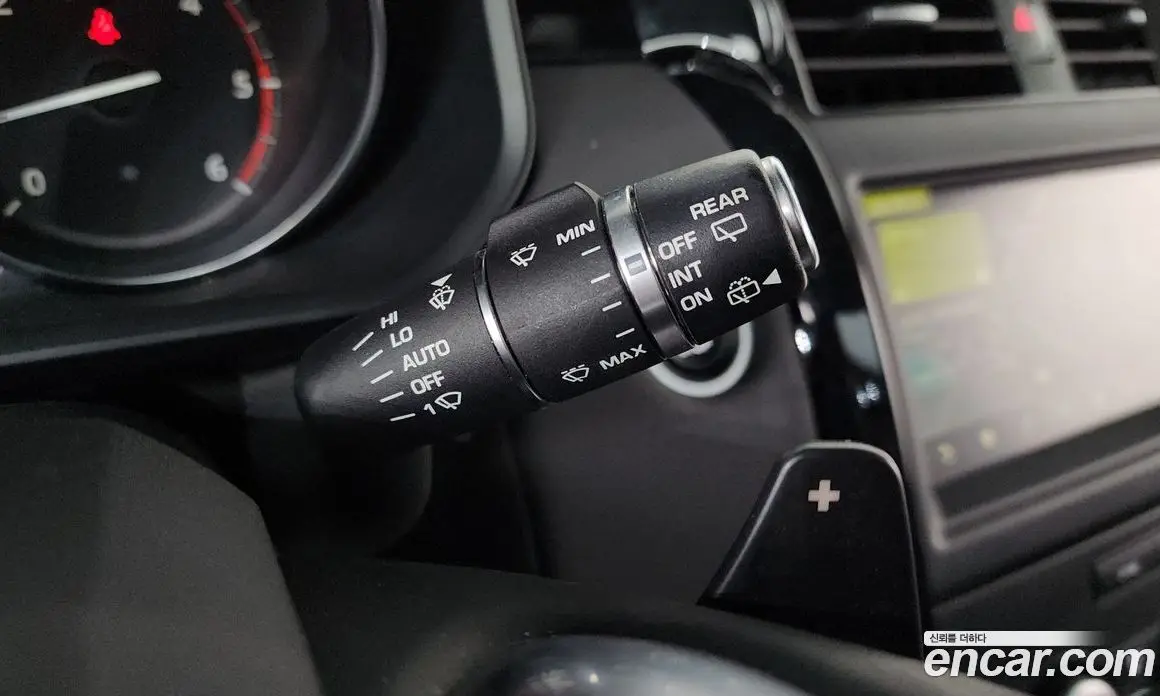 Land Rover Discovery 2018 2.0 автомат (гидро), фото 14