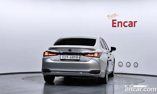 Lexus ES 2018 2.5 автомат (гидро), миниатюра 4 Lexus ES 2018 2.5 автомат (гидро), миниатюра 4