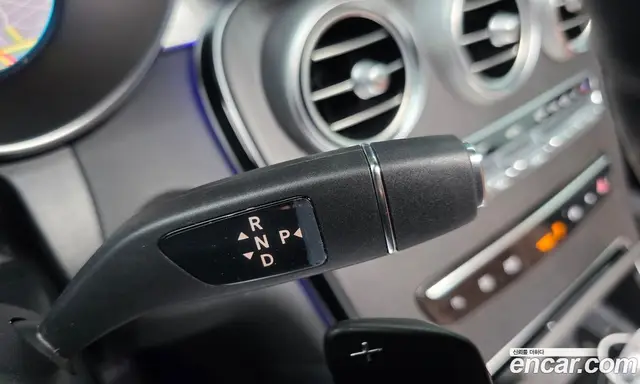 Mercedes-Benz GLC-Class 2023 2.0 автомат (гидро), миниатюра 11
