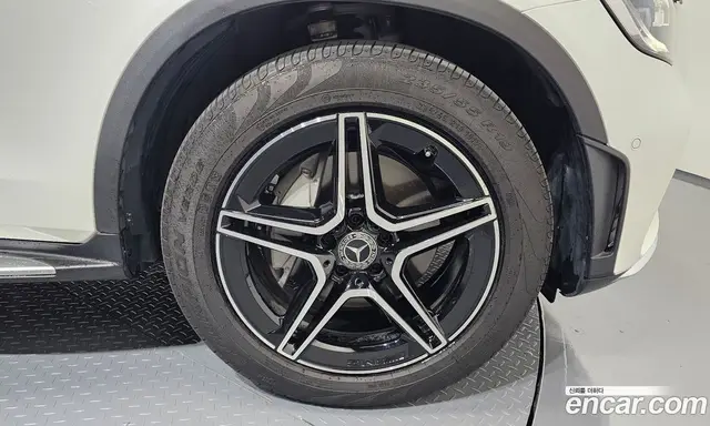 Mercedes-Benz GLC-Class 2023 2.0 автомат (гидро), миниатюра 4