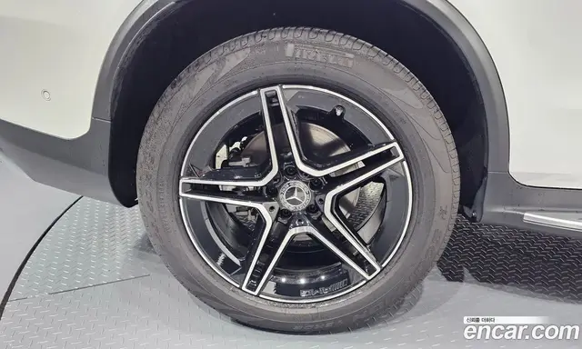 Mercedes-Benz GLC-Class 2023 2.0 автомат (гидро), миниатюра 6