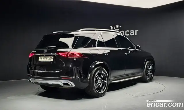 Mercedes-Benz GLE-Class 2019 3.0 автомат (гидро), миниатюра 2