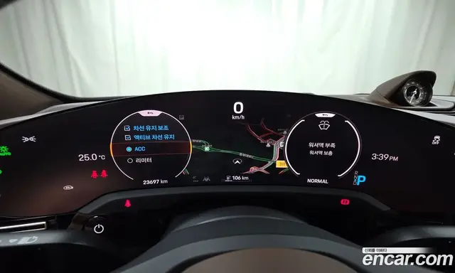 Porsche Taycan 2023 0.1 автомат (гидро), миниатюра 11