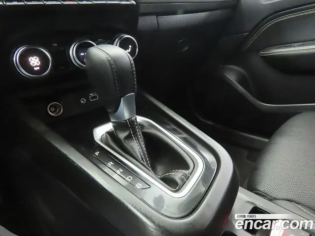 Renault (Samsung) Arkana 2024 1.6 автомат (гидро), миниатюра 11