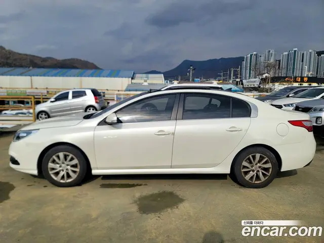 Renault (Samsung) SM5 2013 2.0 автомат (гидро), миниатюра 3